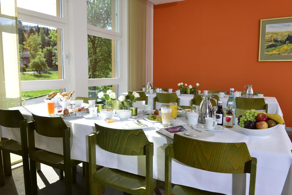 Tagungszentrum Schmerlenbach โฮสบาค ภายนอก รูปภาพ